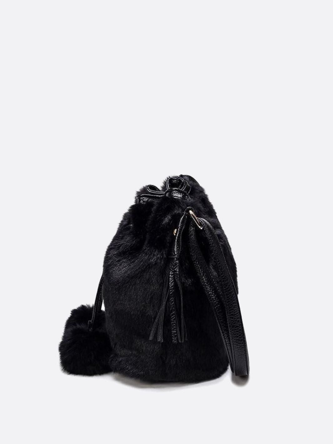 Faux fur bucket bag